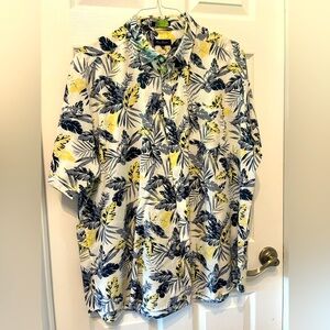 Button down shirt in like new condition- size 2XL
